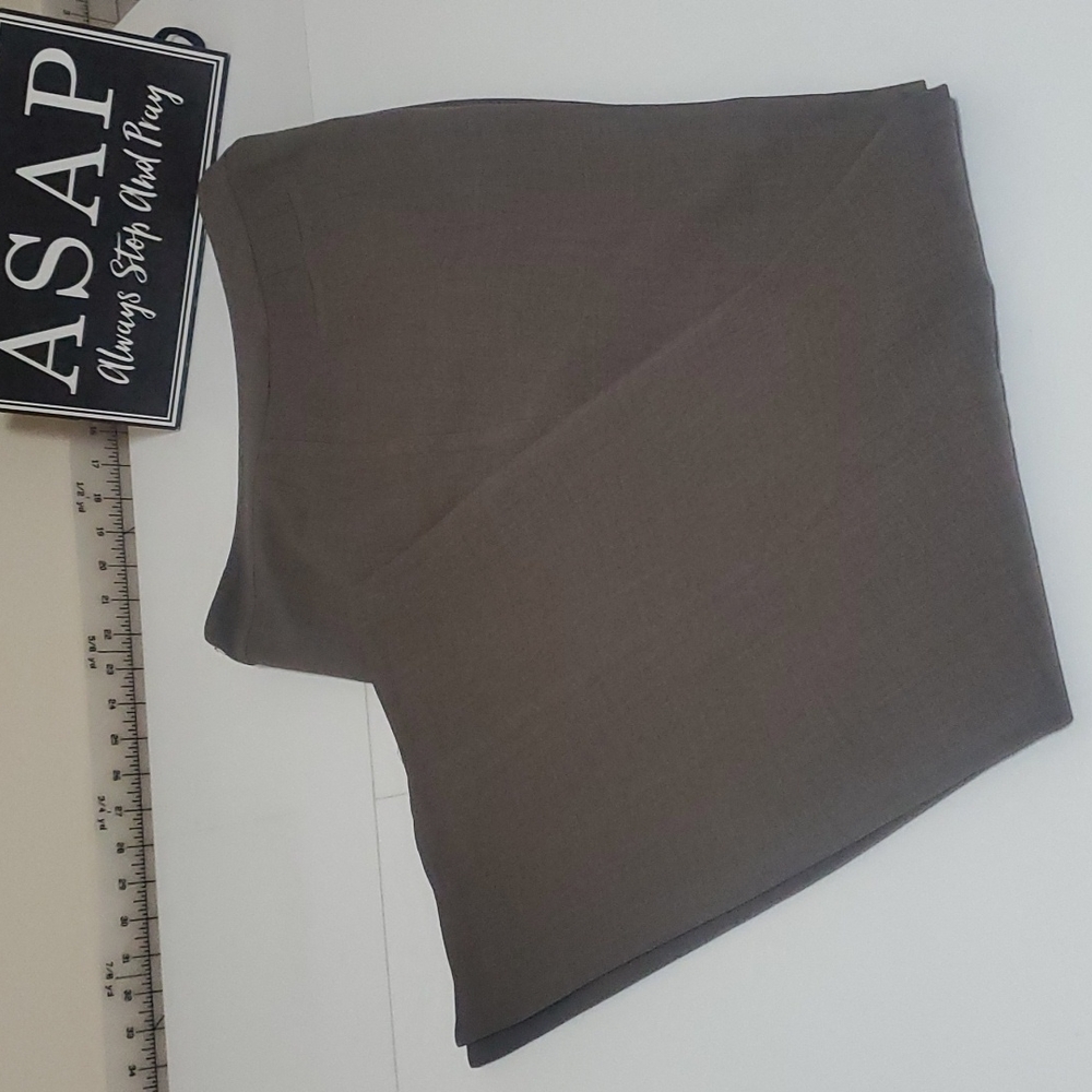 Women's Brown Ann Taylor slacks